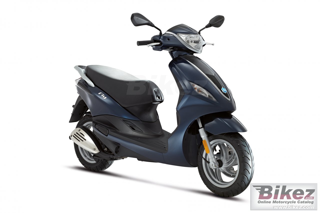 Big Piaggio fly 50 4v picture and wallpaper from Bikez.com